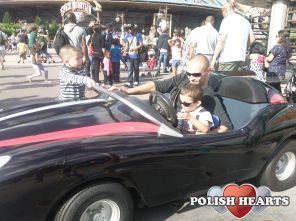 a to disneyland , piate  urodziny  Gabriela ;-)
