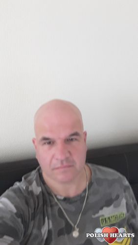 Ado75
