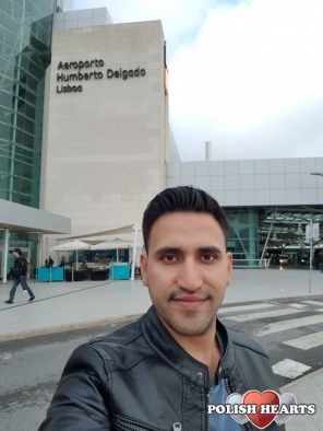 Hi! Im martino from paris