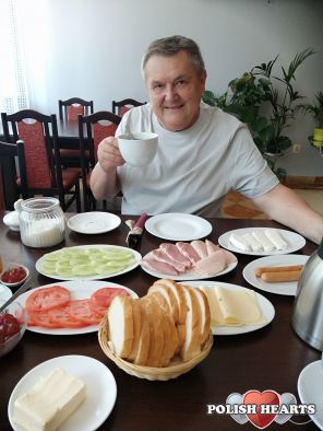 Sniadanie w Polsce na wakacjach.Zapewniam ze we Francji takich nie funduja.